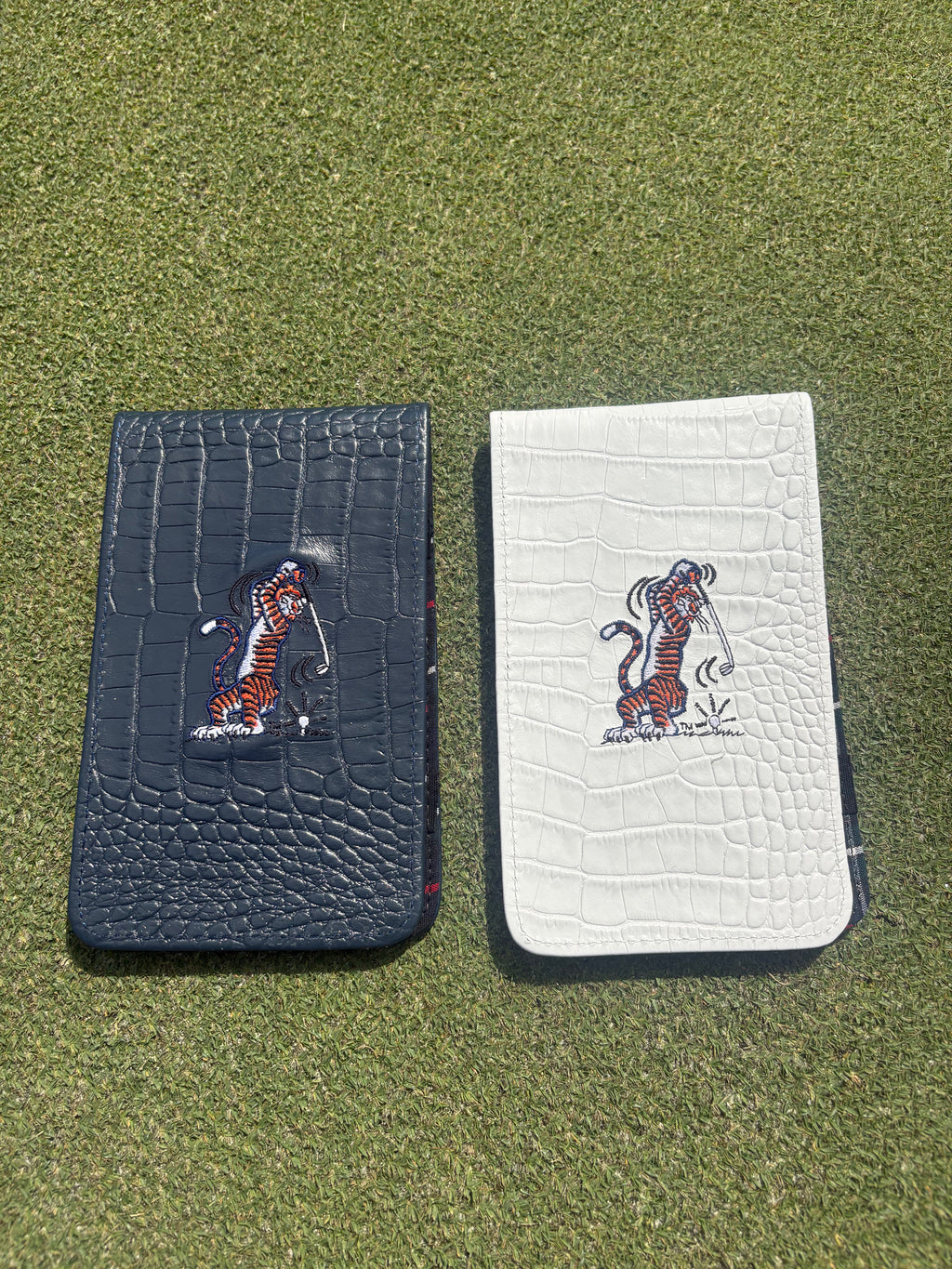 Winston Collection Swingin’ Aubie Yardage Book Cover