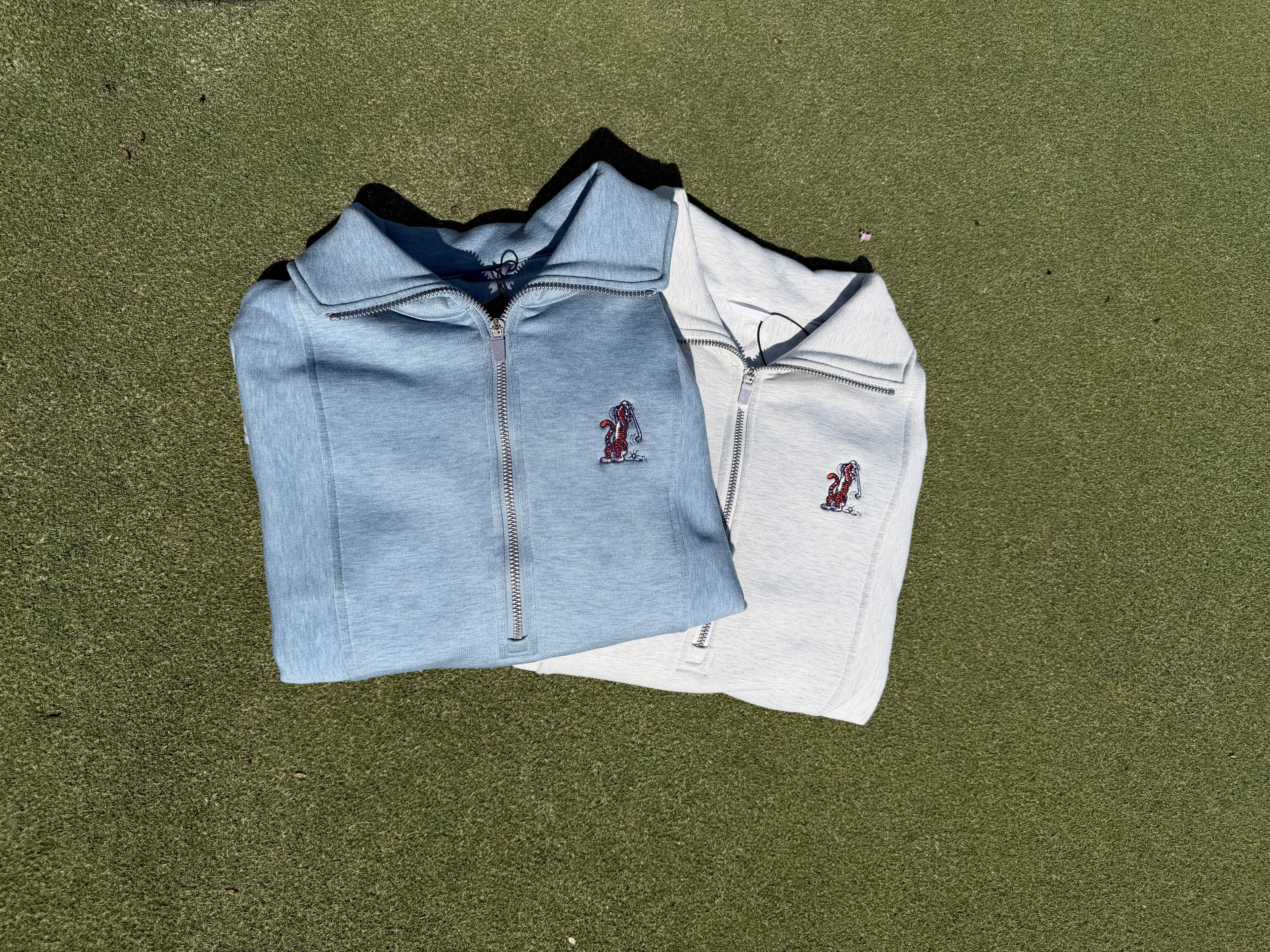 Zero Restriction Swingin’ Aubie Womens Zip Mock
